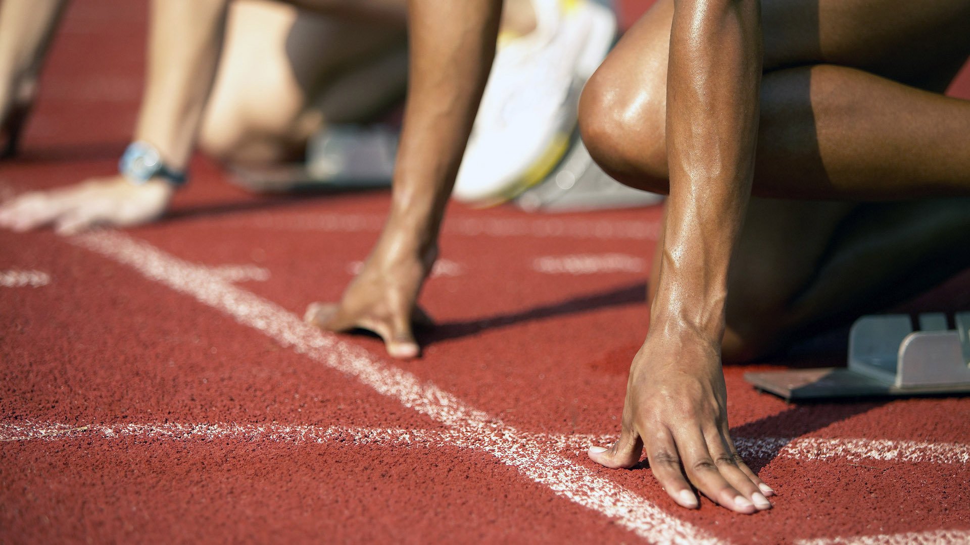 新闻中心完善内部管理机制，完善新闻宣传工作机制