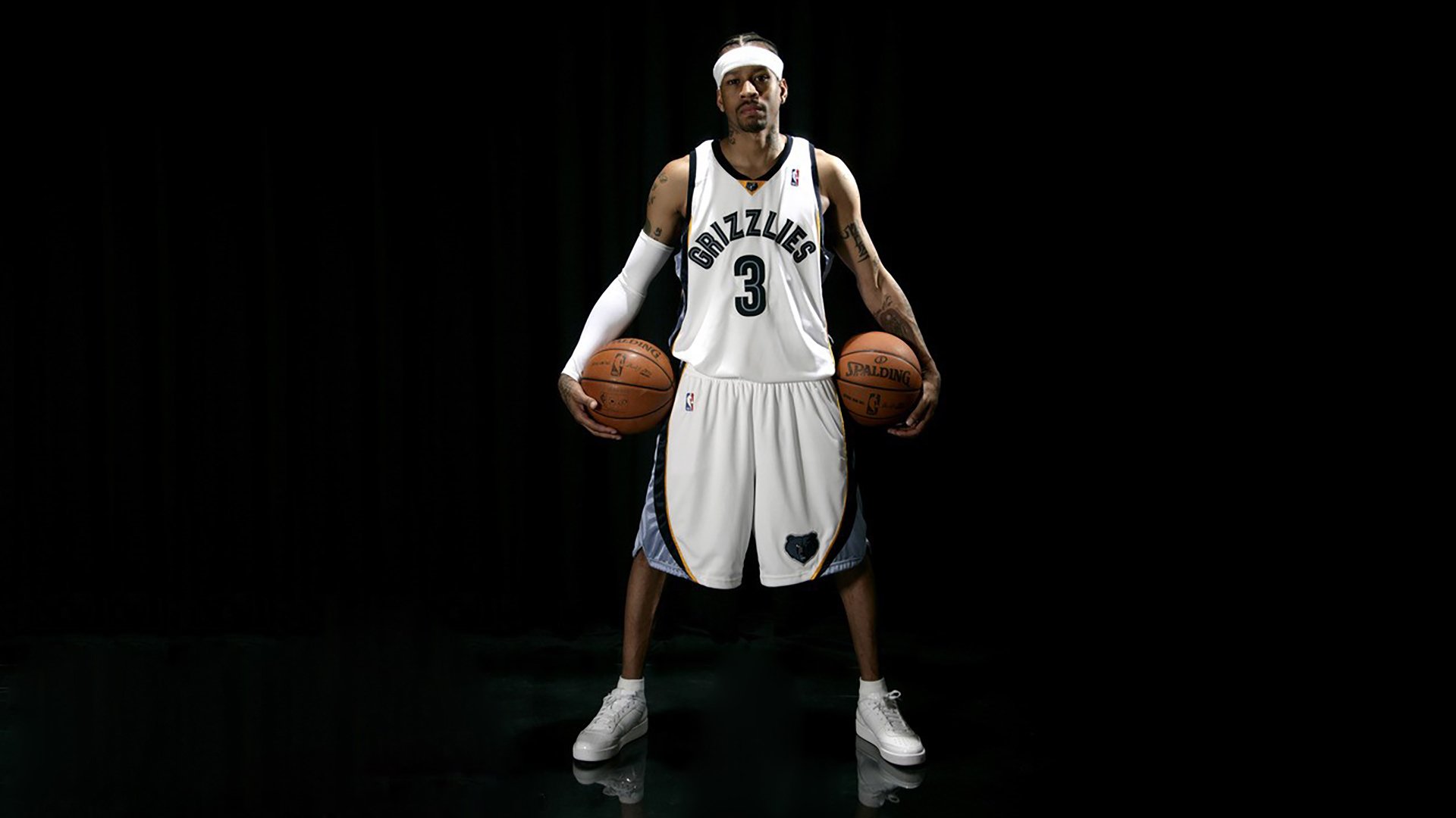 七六人调整战术体系恩比德表现更为高效，恩比德37分76人不敌开拓者